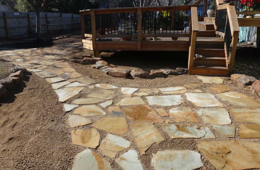 Fort Worth Grass & Stone Oklahoma Dark Flagstone